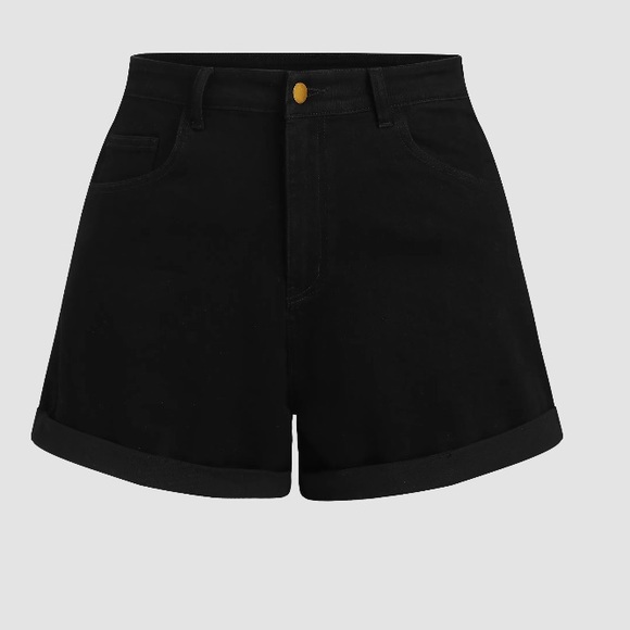 NWT black plus sized jean shorts - Picture 5 of 5